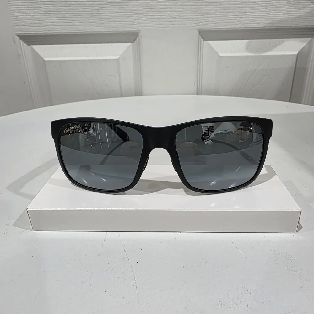 NWT Maui Jim RED SANDS Sunglasses Polarized.
